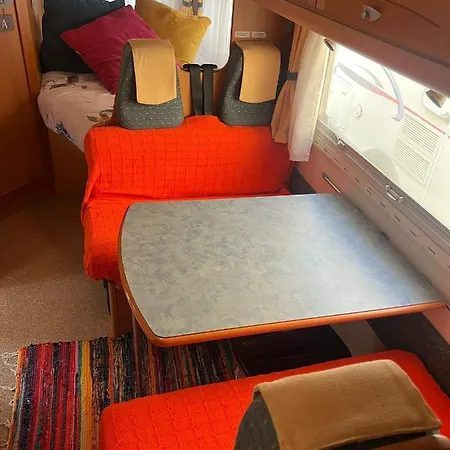 Fluorite Turismo Livre 캠프장 페르나오 페로